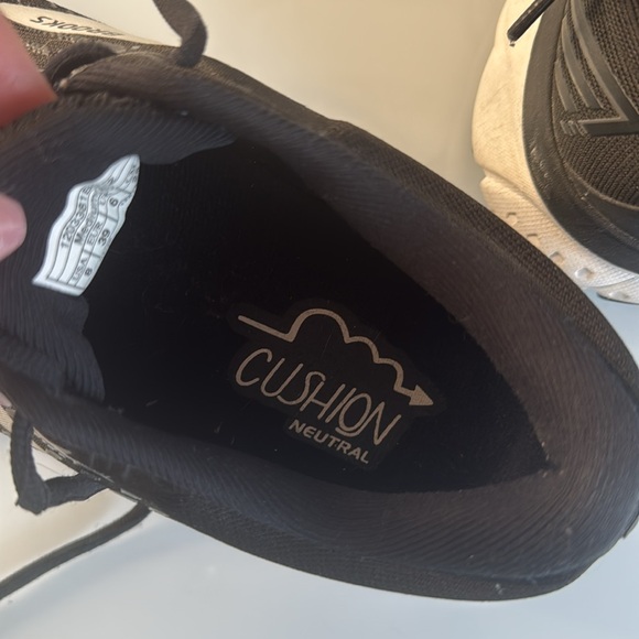 BROOKS Ghost 16 Running Shoes Size 8 - Picture 5 of 7